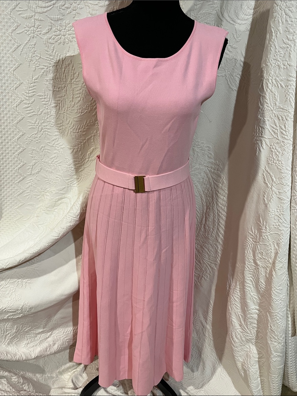 Elie Tahari The Sumner Sleeveless Belted Midi Sweater Dress, size medium